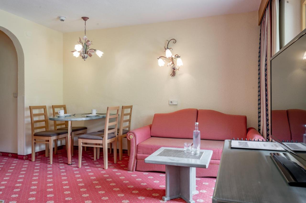 Residenz Tamara Aparthotel เซิลเดน ภายนอก รูปภาพ